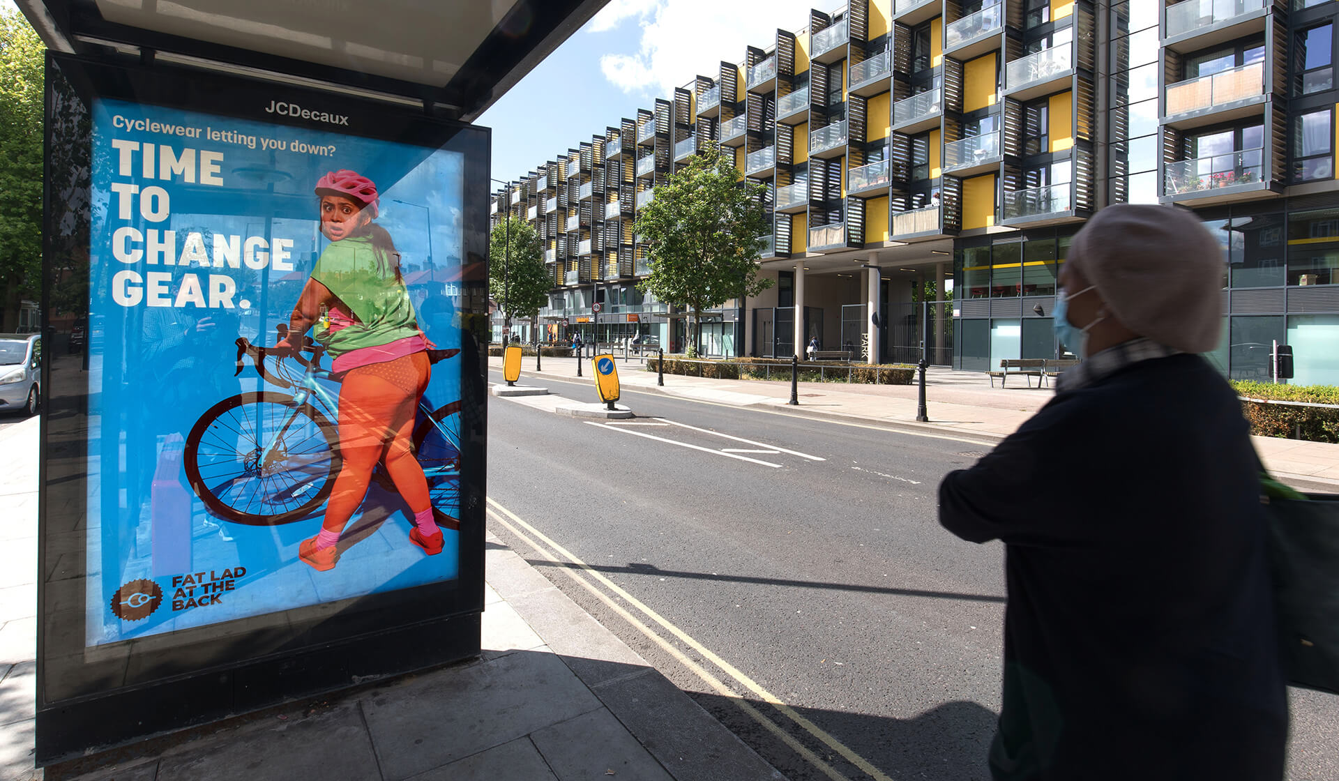 Fat Lad At The Back - Time to change gear - Mellor&Smith - Ad campaign - bikes and cyclists - Outdoor OOH